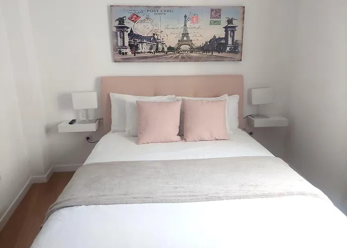 Agradable Casa Con Terraza דירה