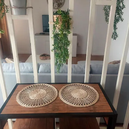 Agradable Casa Con Terraza Σαν Κριστόμπαλ ντε Λα Λαγούνα